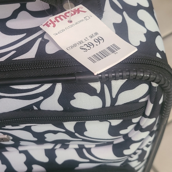 Luggage set - Picture 10 of 11